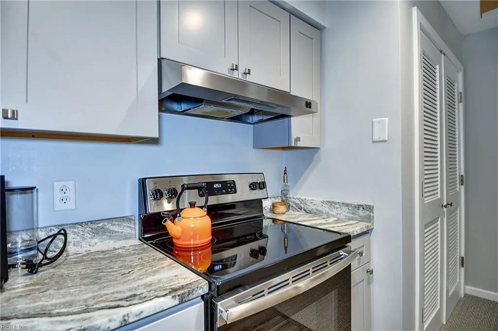 215 Brooke AVE #411, NORFOLK VA 23510 thumb 11