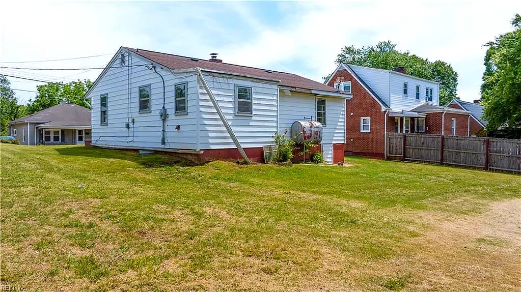 1018 Askin ST, MARTINSVILLE VA 24112 thumb 7