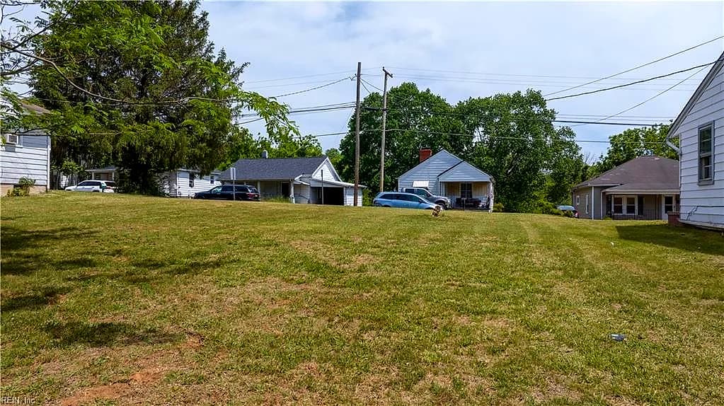 1016 Askin ST, MARTINSVILLE VA 24112 - Main photo