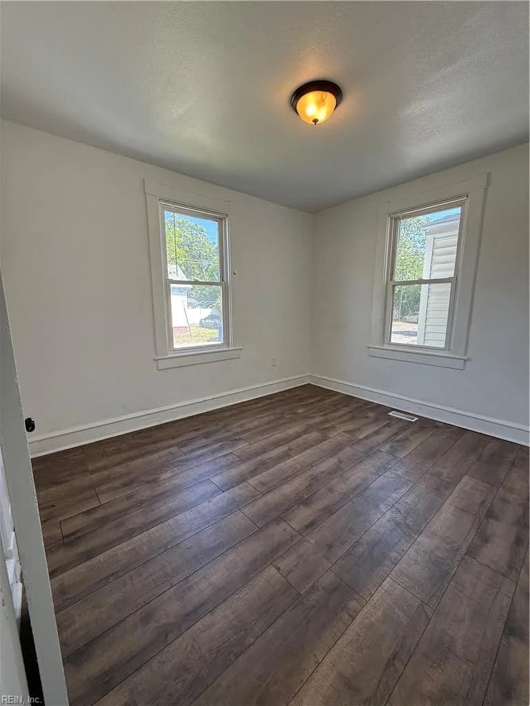 4610 Warwick BLVD, NEWPORTNEWS VA 23607 thumb 9