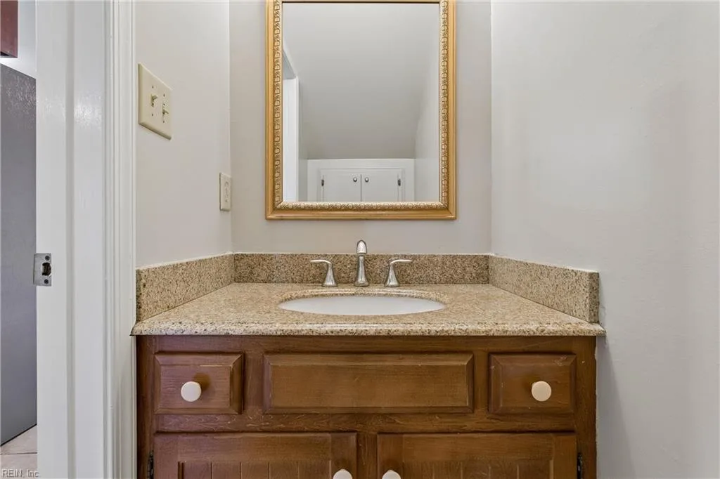 2107 Village Green PW, NEWPORTNEWS VA 23602 thumb 10