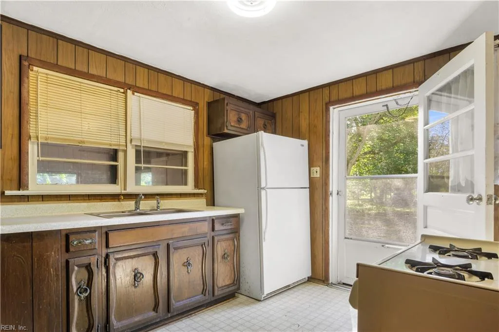 6666 Riverview Inn LN, GLOUCESTER VA 23061 thumb 12