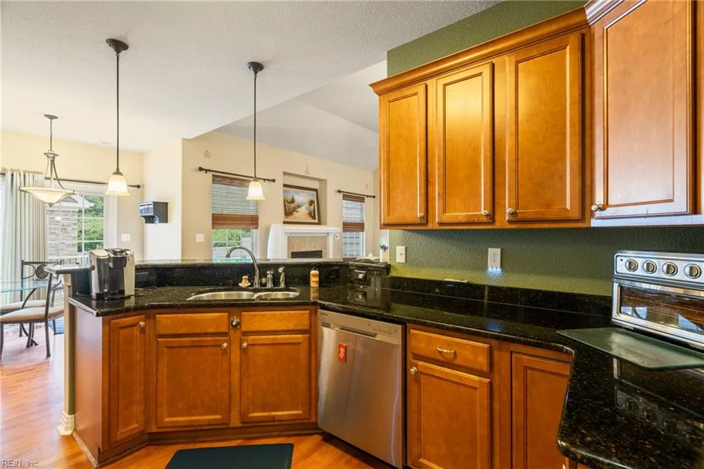 1329 Penrose LN, CHESAPEAKE VA 23320 thumb 12
