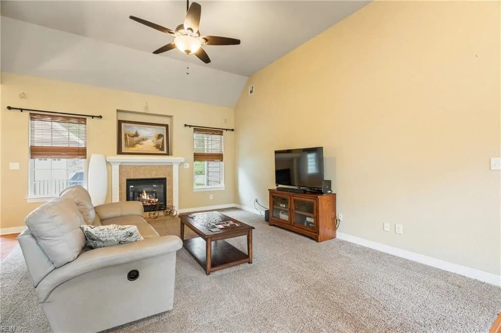 1329 Penrose LN, CHESAPEAKE VA 23320 thumb 8