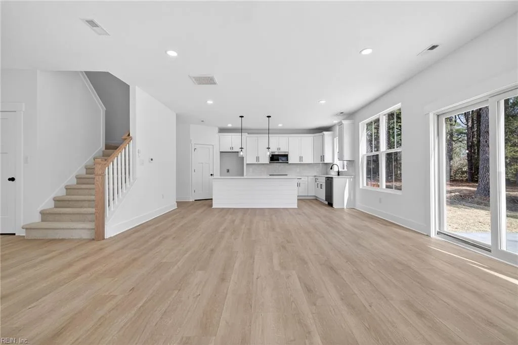 1635 Colonial AVE, SMITHFIELD VA 23430 thumb 11