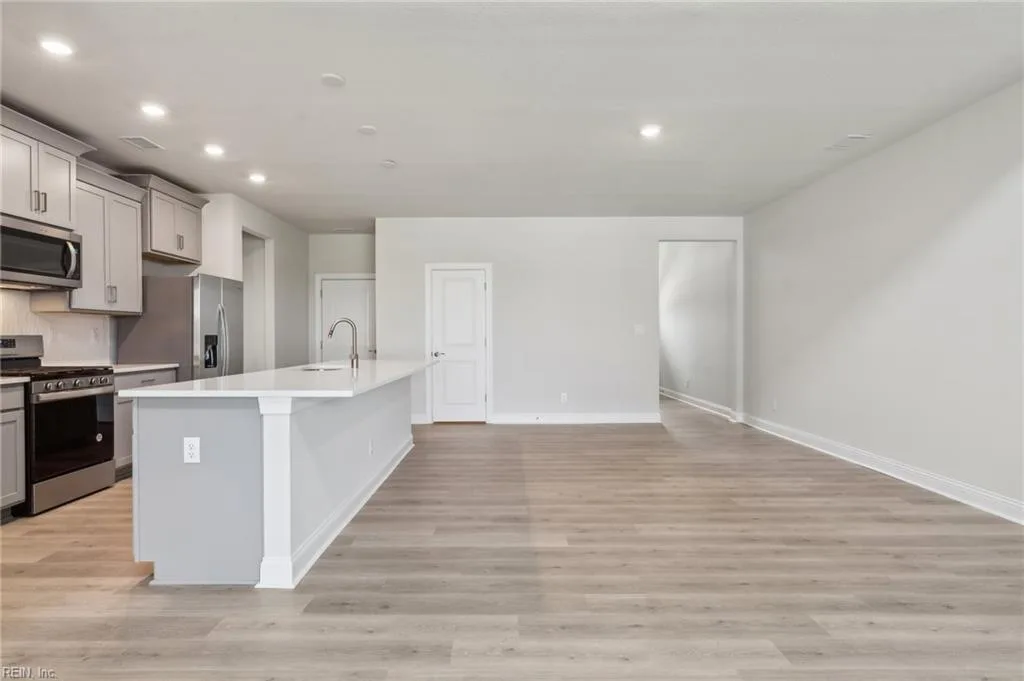 2005 Barton LN, CHESAPEAKE VA 23322 thumb 9