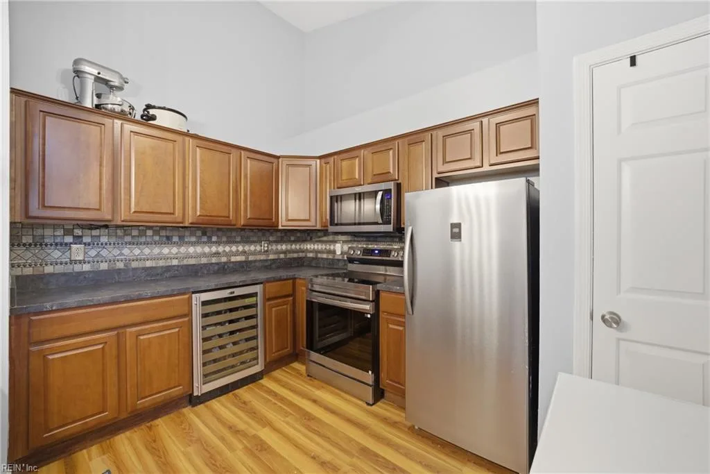 207 Westover AVE #301, NORFOLK VA 23507 thumb 8