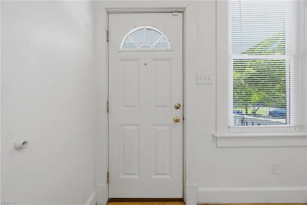 1316 W 39th ST, NORFOLK VA 23509 thumb 6