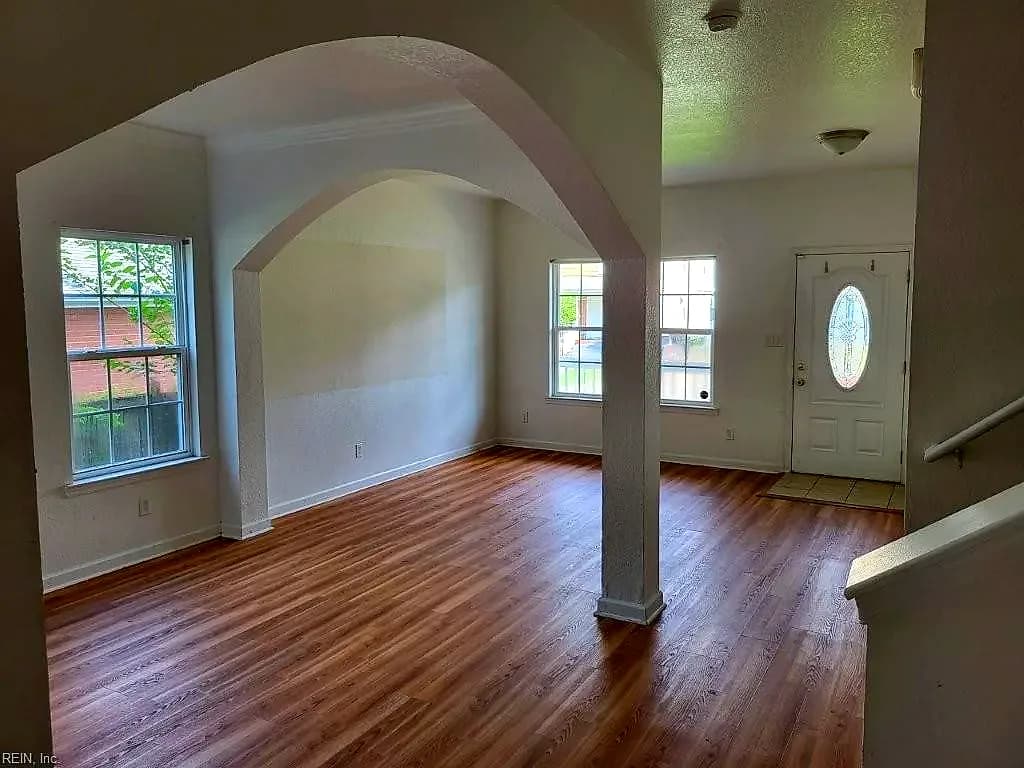 1437 W 40th ST, NORFOLK VA 23508 - Photo 5