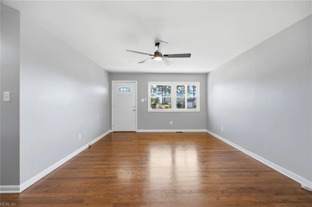 1027 Barry CT, HAMPTON VA 23666 thumb 9