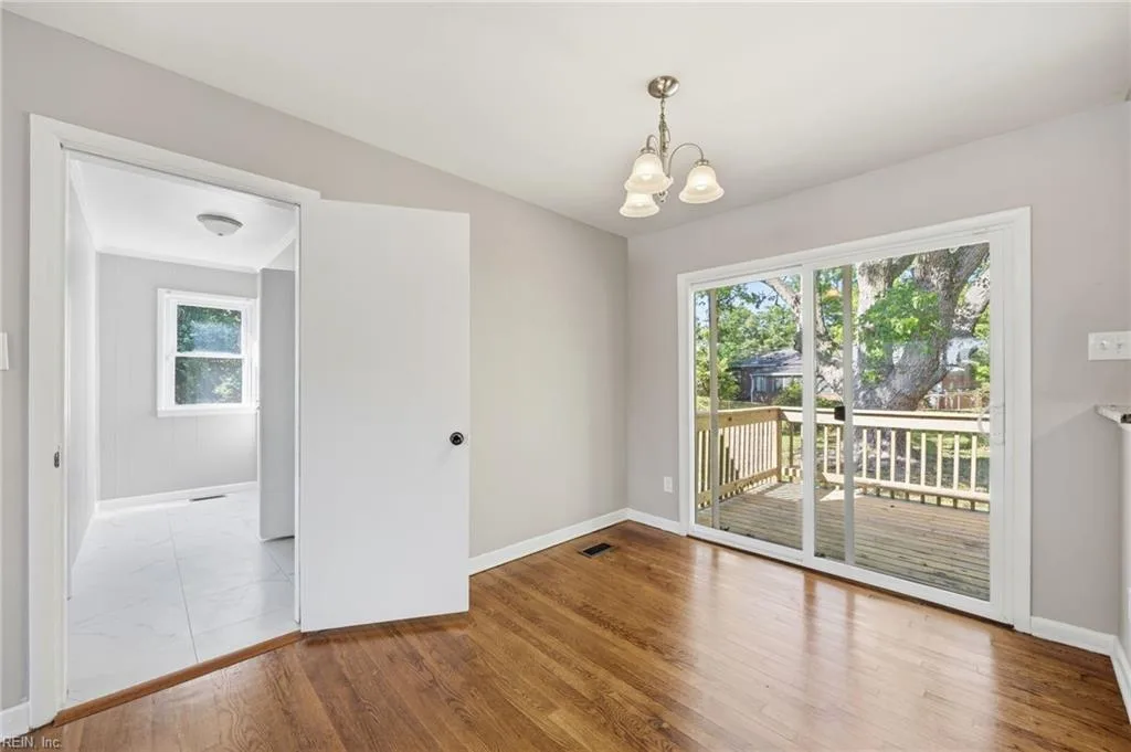 1027 Barry CT, HAMPTON VA 23666 thumb 10