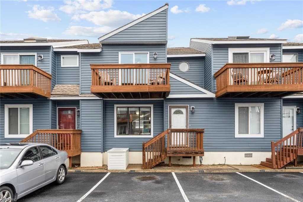 521 W Ocean View AVE #C, NORFOLK VA 23503 - Main photo