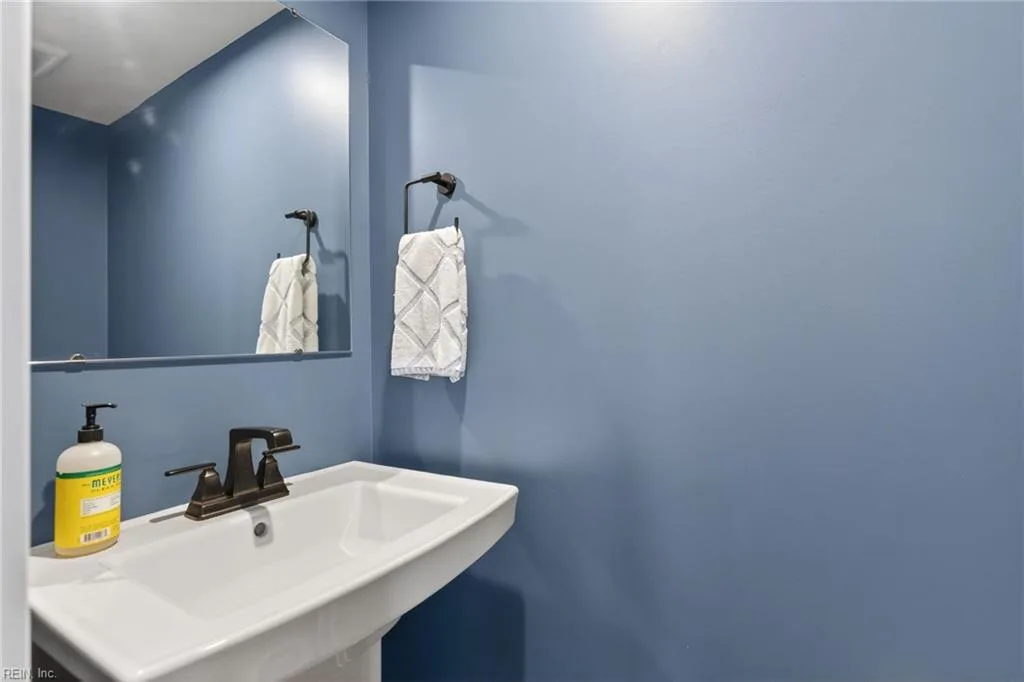 121 Fishermans WAY, POQUOSON VA 23662 thumb 9