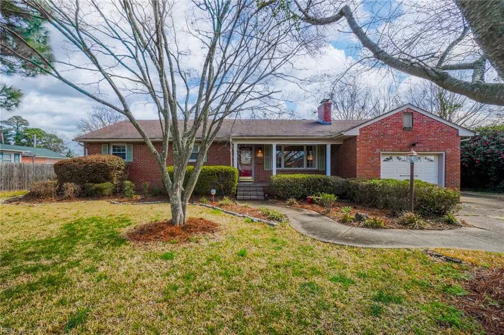 4905 Curling RD, VIRGINIA BEACH VA 23455 - Main photo