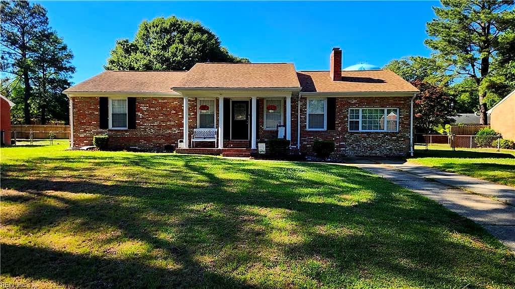4912 Wycliff RD, PORTSMOUTH VA 23703 - Main photo