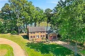 8 Merritt CV, CARROLLTON VA 23314 - Main photo