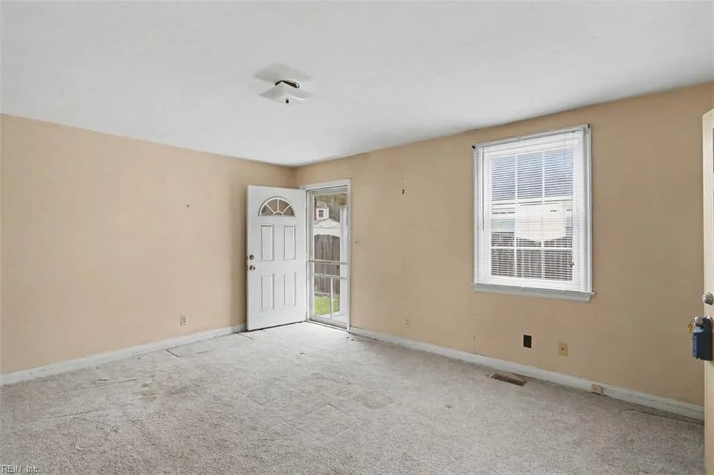 7531 Yorktown DR, NORFOLK VA 23505 thumb 7