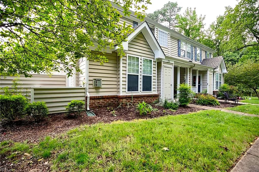 100 Grant CT, YORKTOWN VA 23692 - Main photo