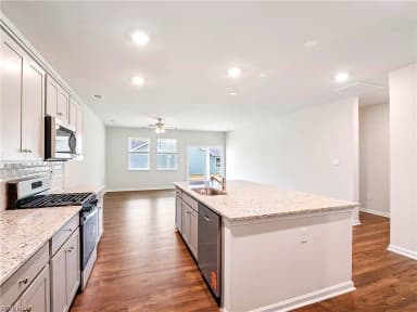 708 Sea Biscuit BLVD, YORKTOWN VA 23690 thumb 8