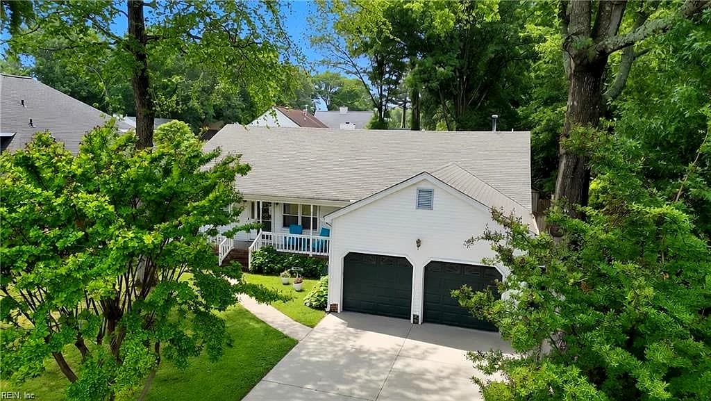 10 Dunn CIR, HAMPTON VA 23666 - Main photo