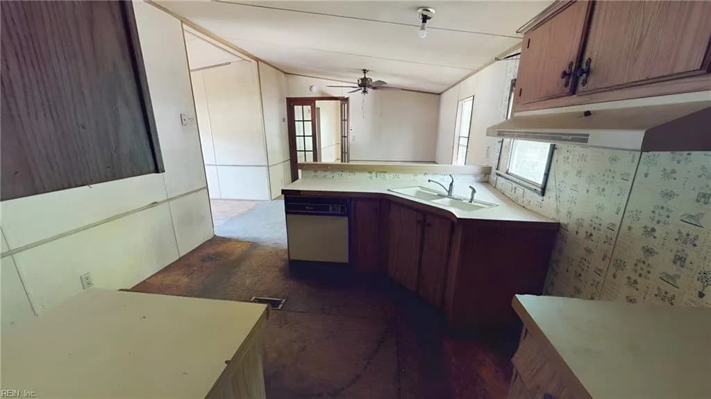 5080 Sandy Clay LN, GLOUCESTER VA 23061 thumb 10