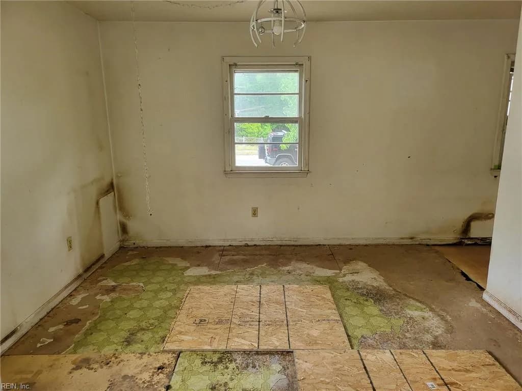116 Downes ST, HAMPTON VA 23663 thumb 8