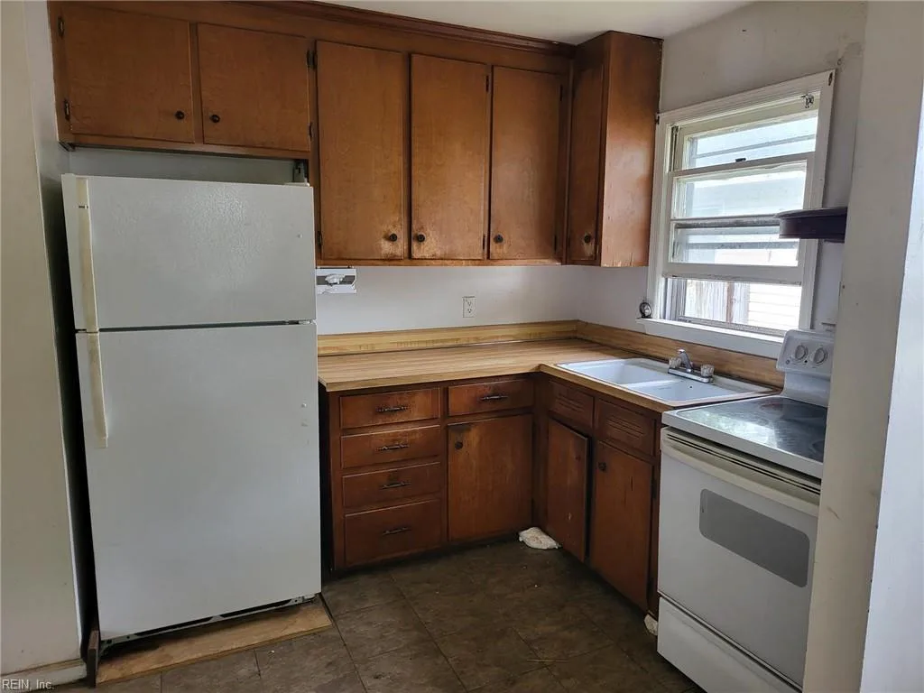 116 Downes ST, HAMPTON VA 23663 thumb 9