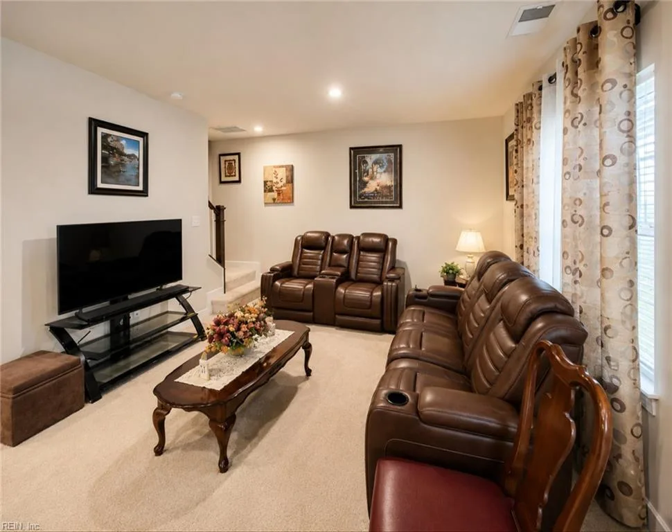 114 Legacy BLVD, POQUOSON VA 23662 thumb 12