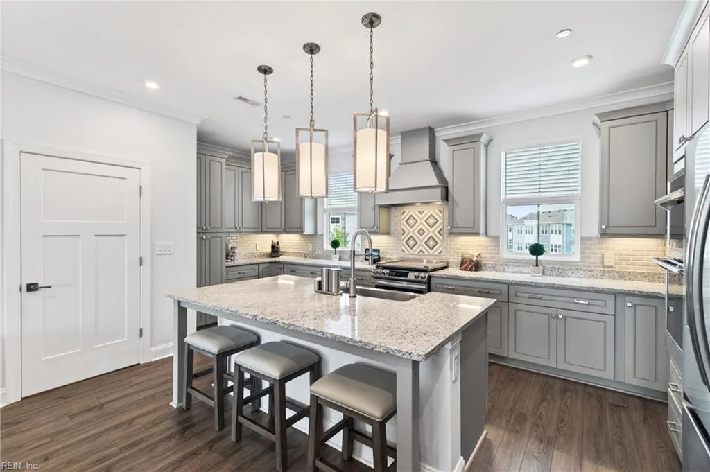 9675 Shore DR, NORFOLK VA 23518 thumb 9