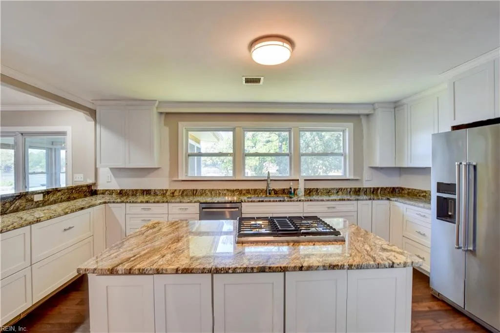 4102 Chowan AVE, CHESAPEAKE VA 23325 thumb 6