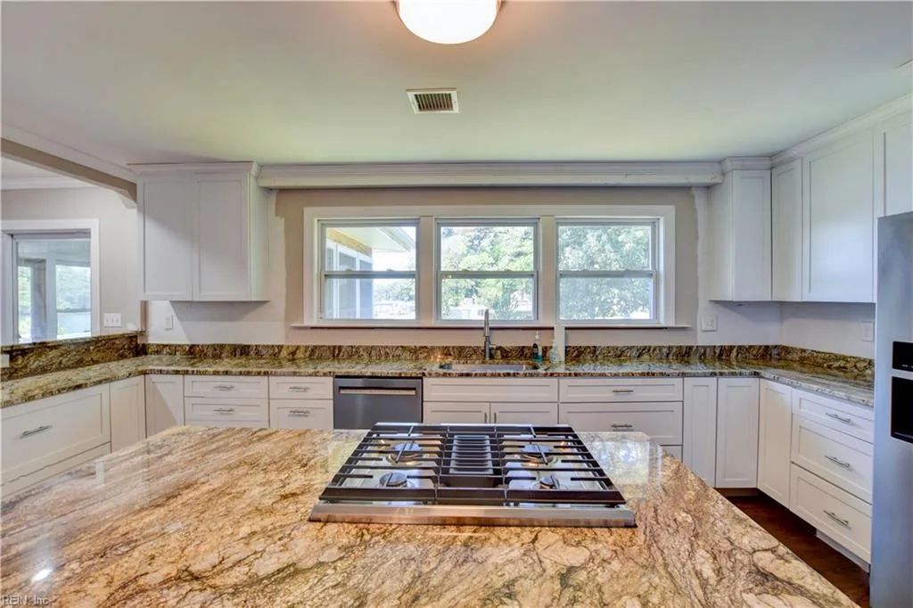 4102 Chowan AVE, CHESAPEAKE VA 23325 thumb 8