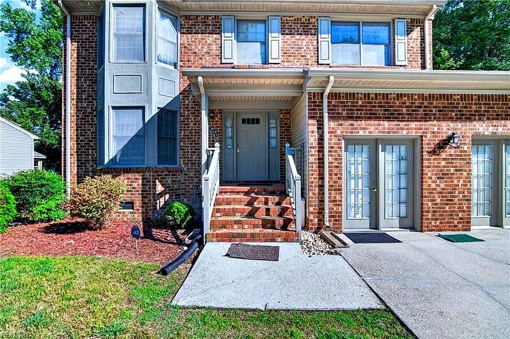 1800 Clearwater CT, NEWPORTNEWS VA 23602 - Photo 4