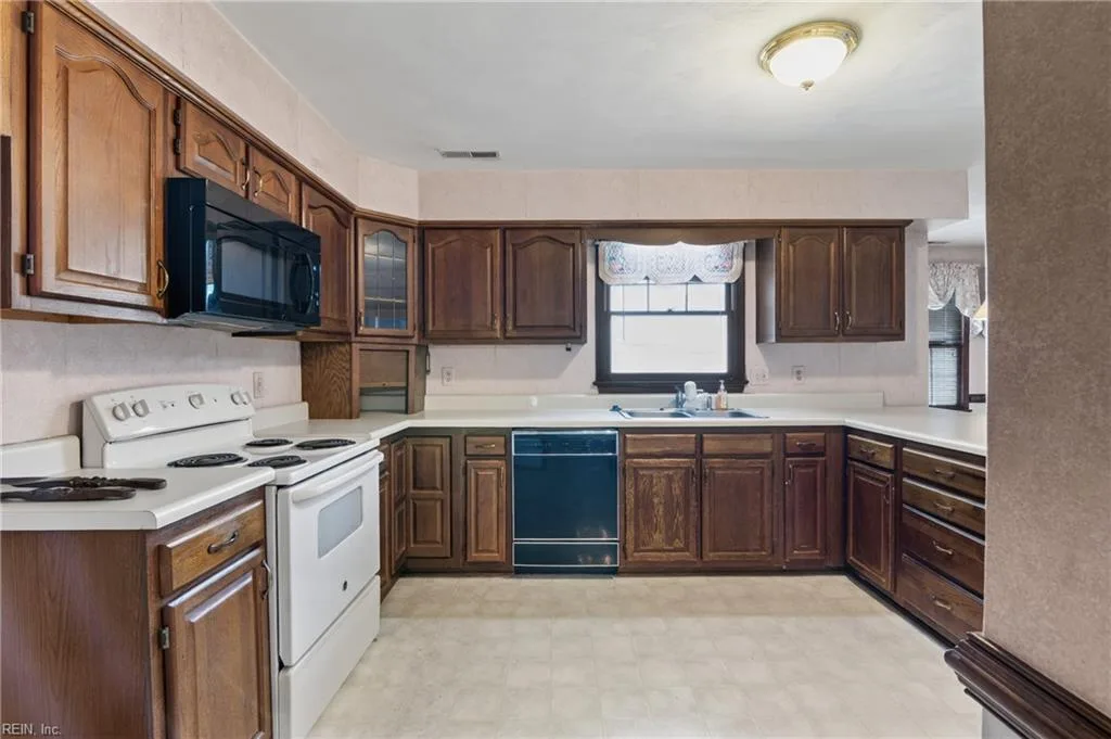 1800 Clearwater CT, NEWPORTNEWS VA 23602 thumb 10
