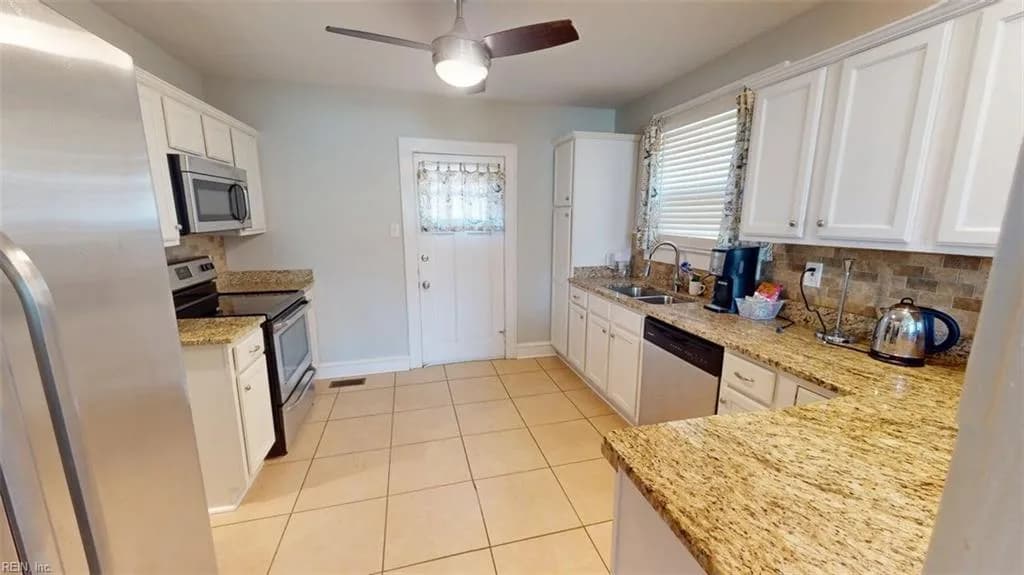 127 Wythe PW, HAMPTON VA 23661 thumb 8