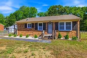 30175 Sycamore AVE, SEDLEY VA 23878 - Main photo