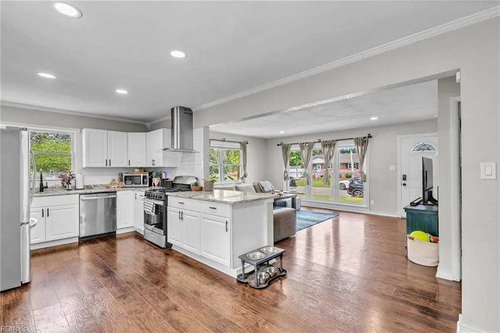 8069 Lynnbrook DR, NORFOLK VA 23518 thumb 7