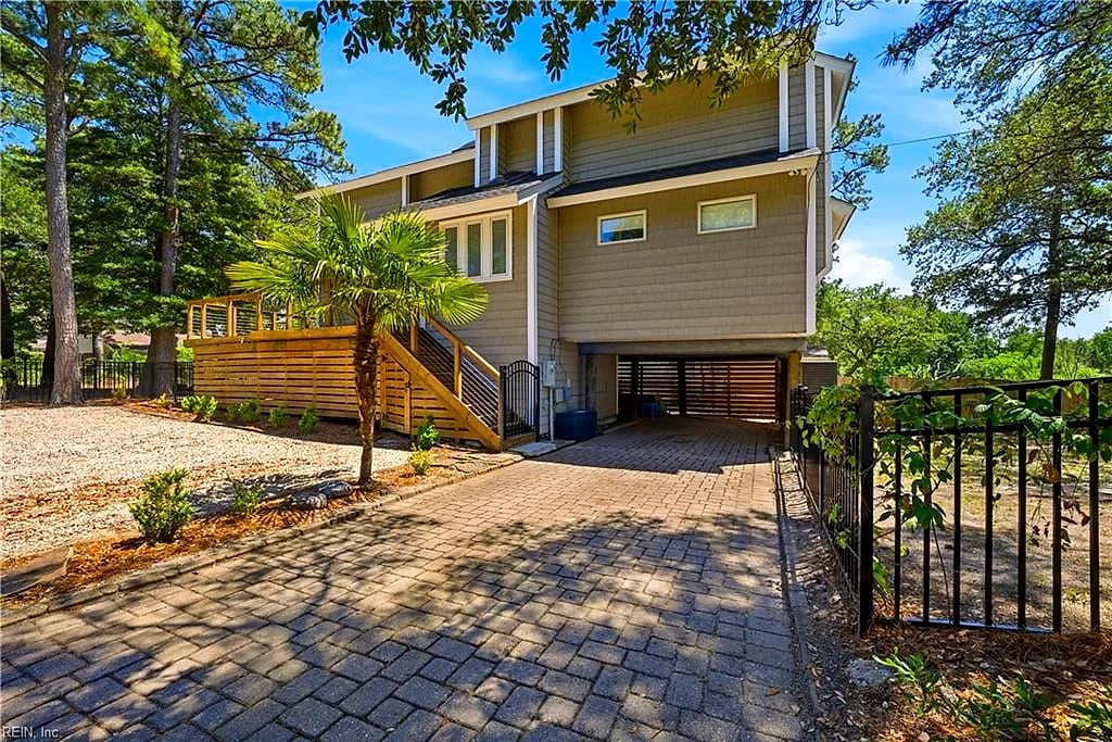 2709 Poinciana DR, VIRGINIA BEACH VA 23451 - Main photo