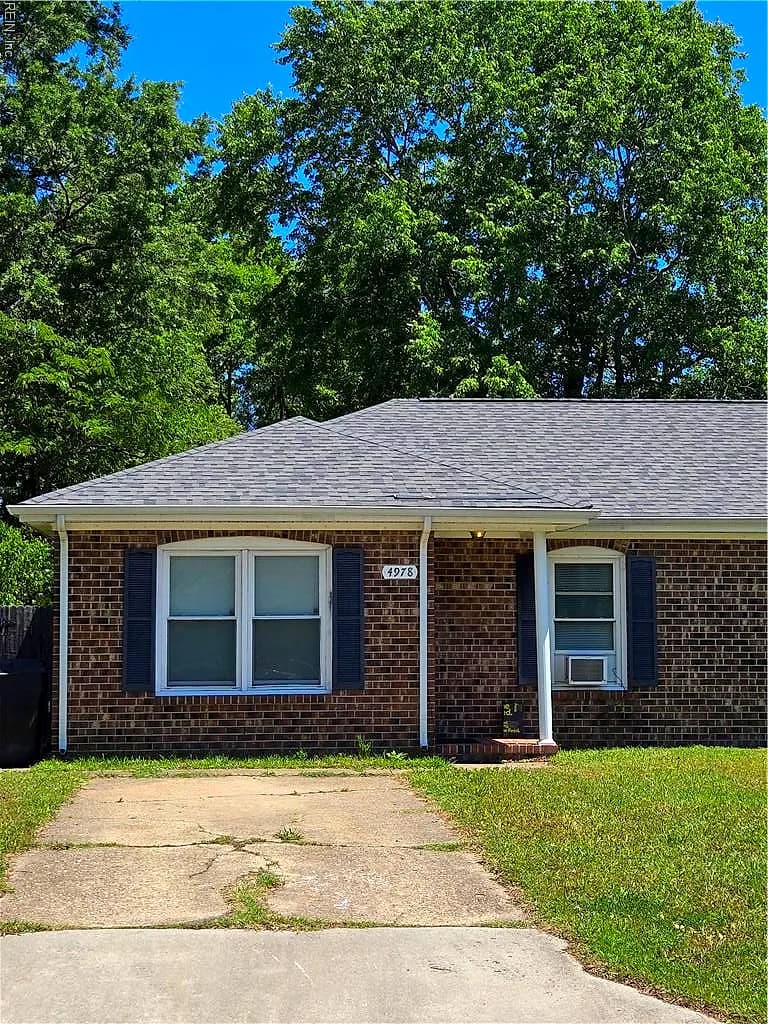 4978 Century DR, VIRGINIA BEACH VA 23462 - Main photo