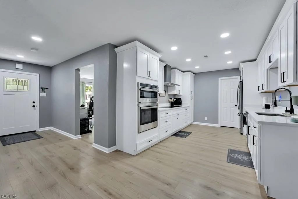 8333 Norristown DR, NORFOLK VA 23518 thumb 7