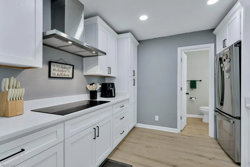 8333 Norristown DR, NORFOLK VA 23518 thumb 8