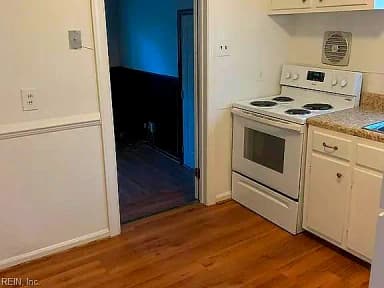 10 Mammoth Oak RD, NEWPORT NEWS VA 23606 thumb 4