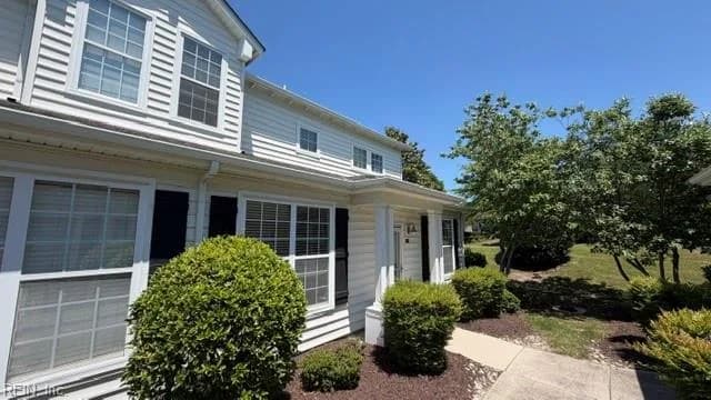 1028 Grace Hill DR, VIRGINIA BEACH VA 23455 - Main photo