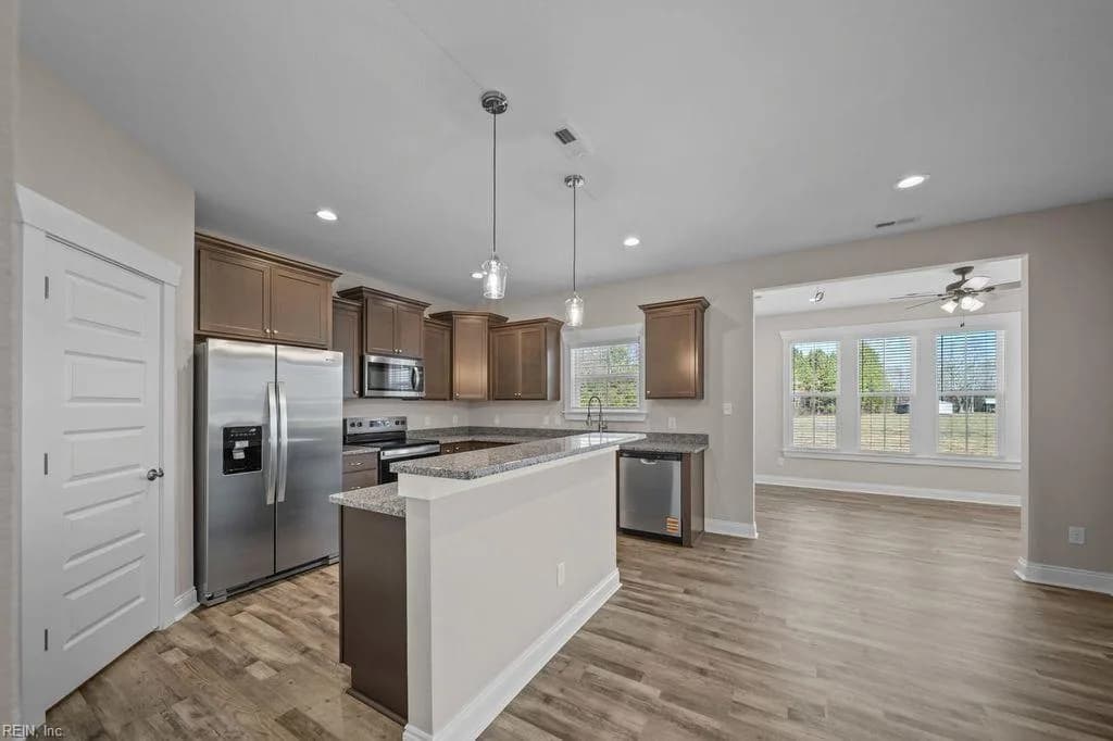 23057 Lake CT, CARROLLTON VA 23314 thumb 7