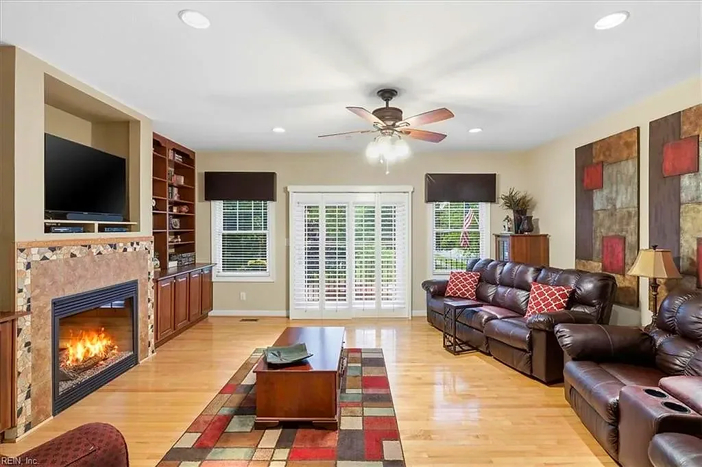4620 Lake DR, VIRGINIABEACH VA 23455 thumb 10