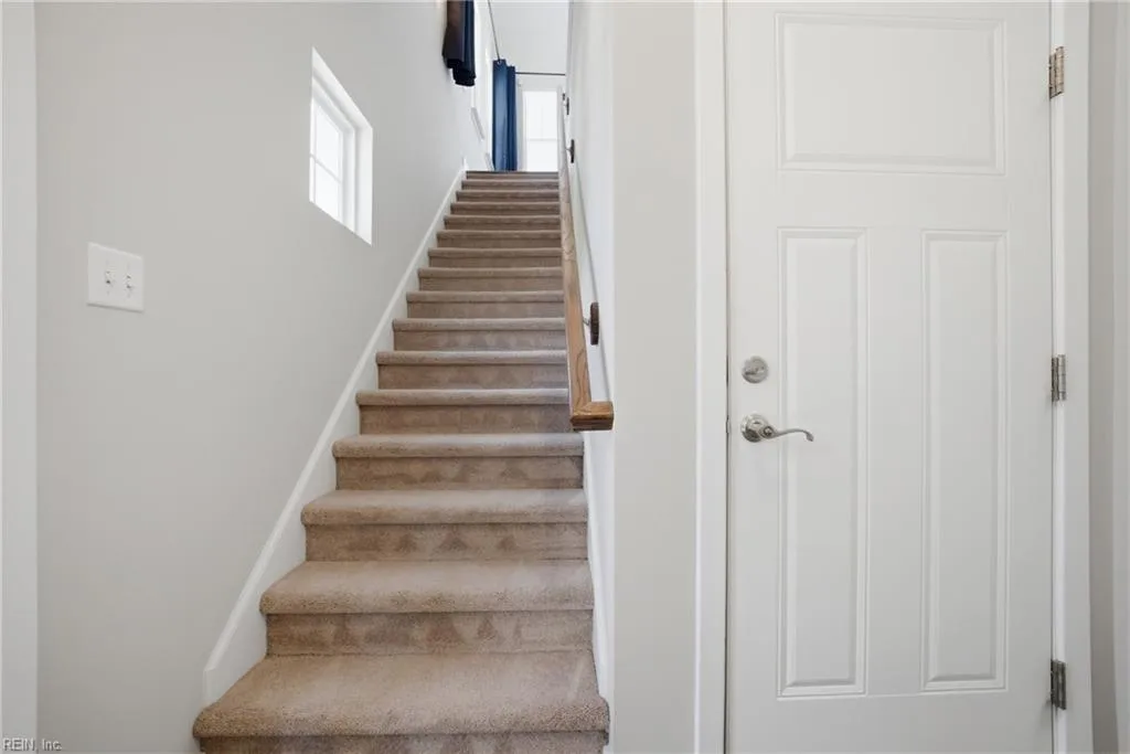 212 Fishers CT, HAMPTON VA 23666 thumb 6