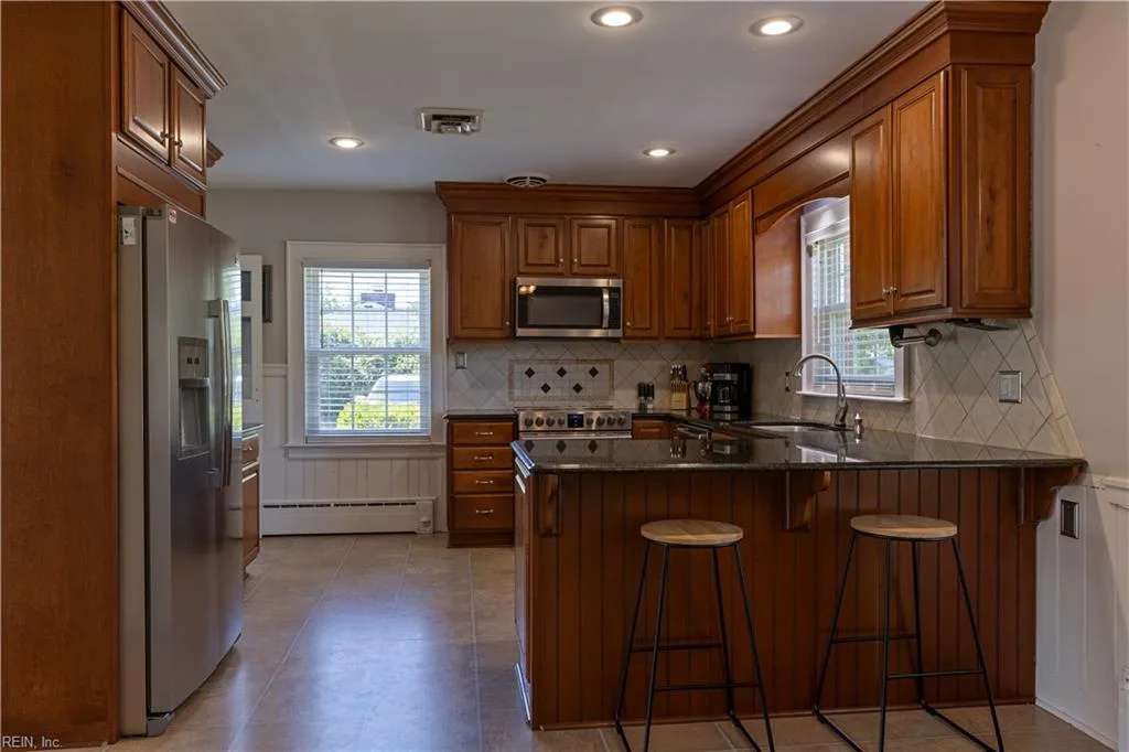 305 Robinhood RD, FRANKLIN VA 23851 thumb 7