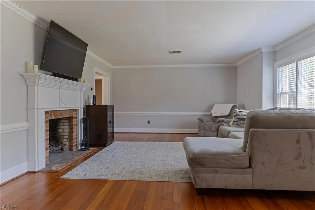 305 Robinhood RD, FRANKLIN VA 23851 thumb 8