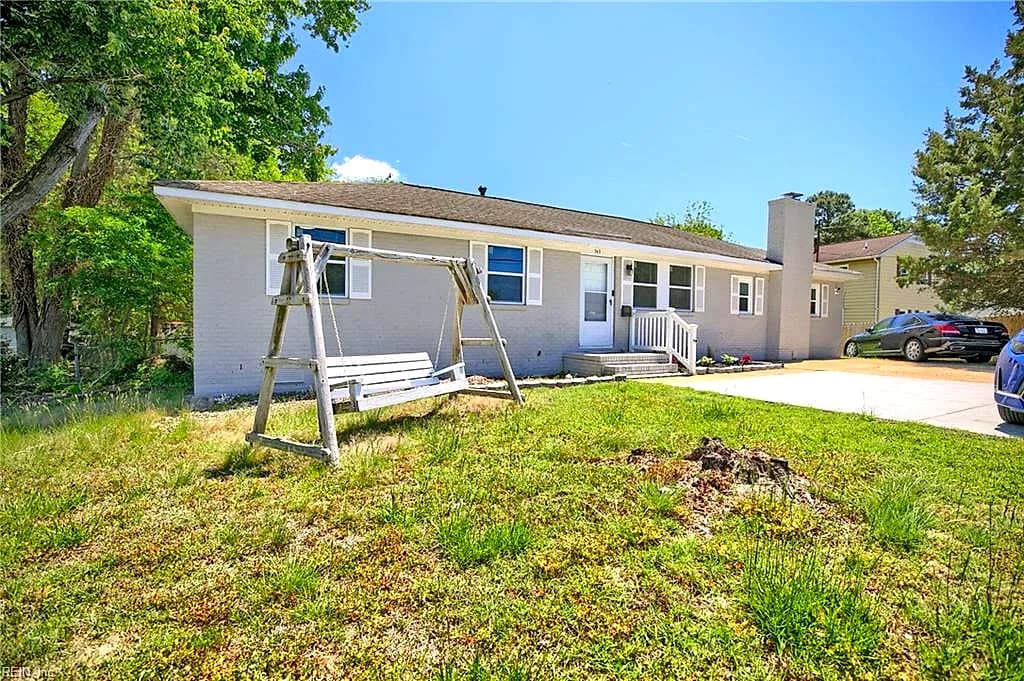 742 Harpersville RD, NEWPORT NEWS VA 23601 - Main photo
