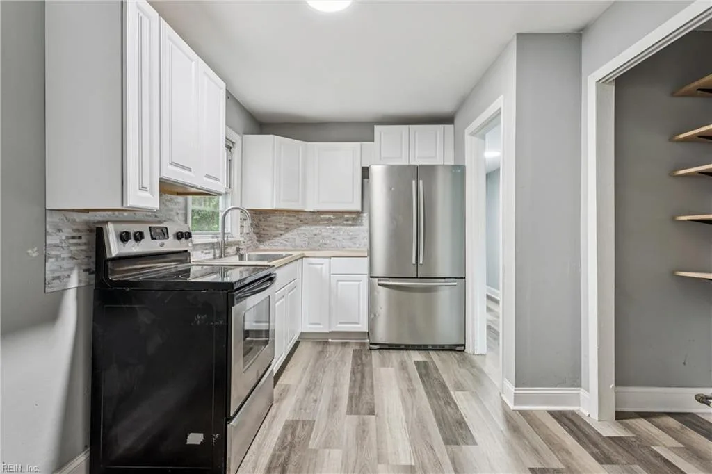8272 Fernwood DR, NORFOLK VA 23518 thumb 10