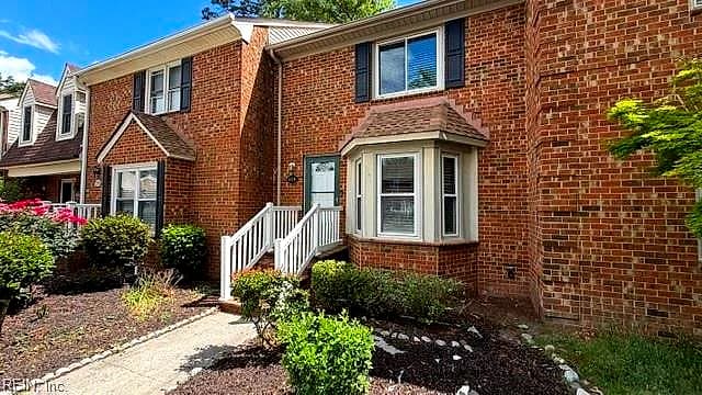 328 Faire Chase DR, CHESAPEAKE VA 23322 - Main photo